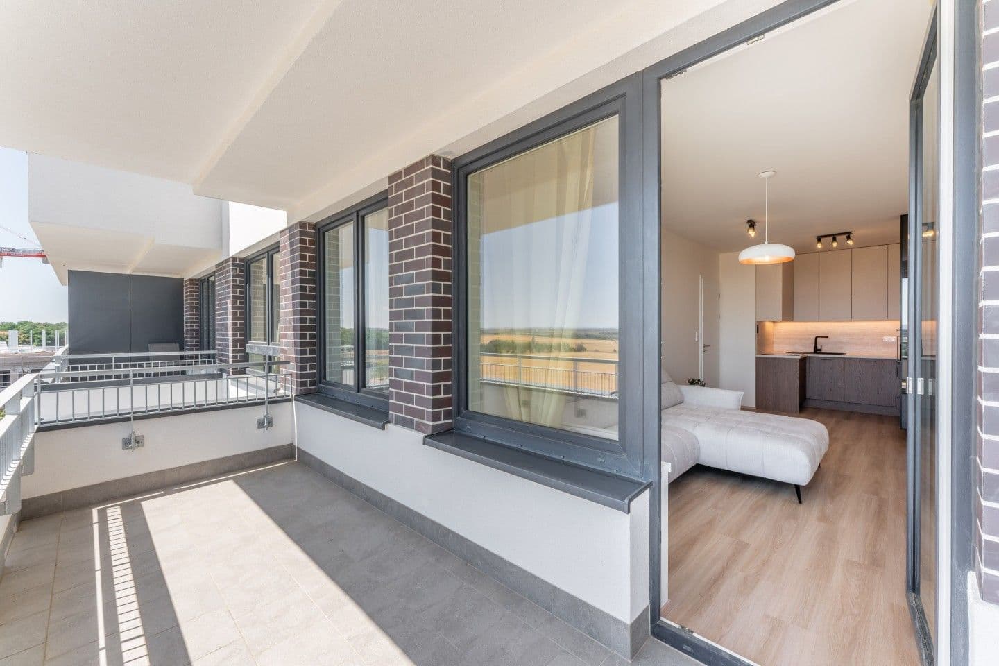 Prenájom bytu 3-izbový 68 m², Thomasova, Praha, Praha Prenájom bytu 3-izbový 68 m², Thomasova, Praha, Praha