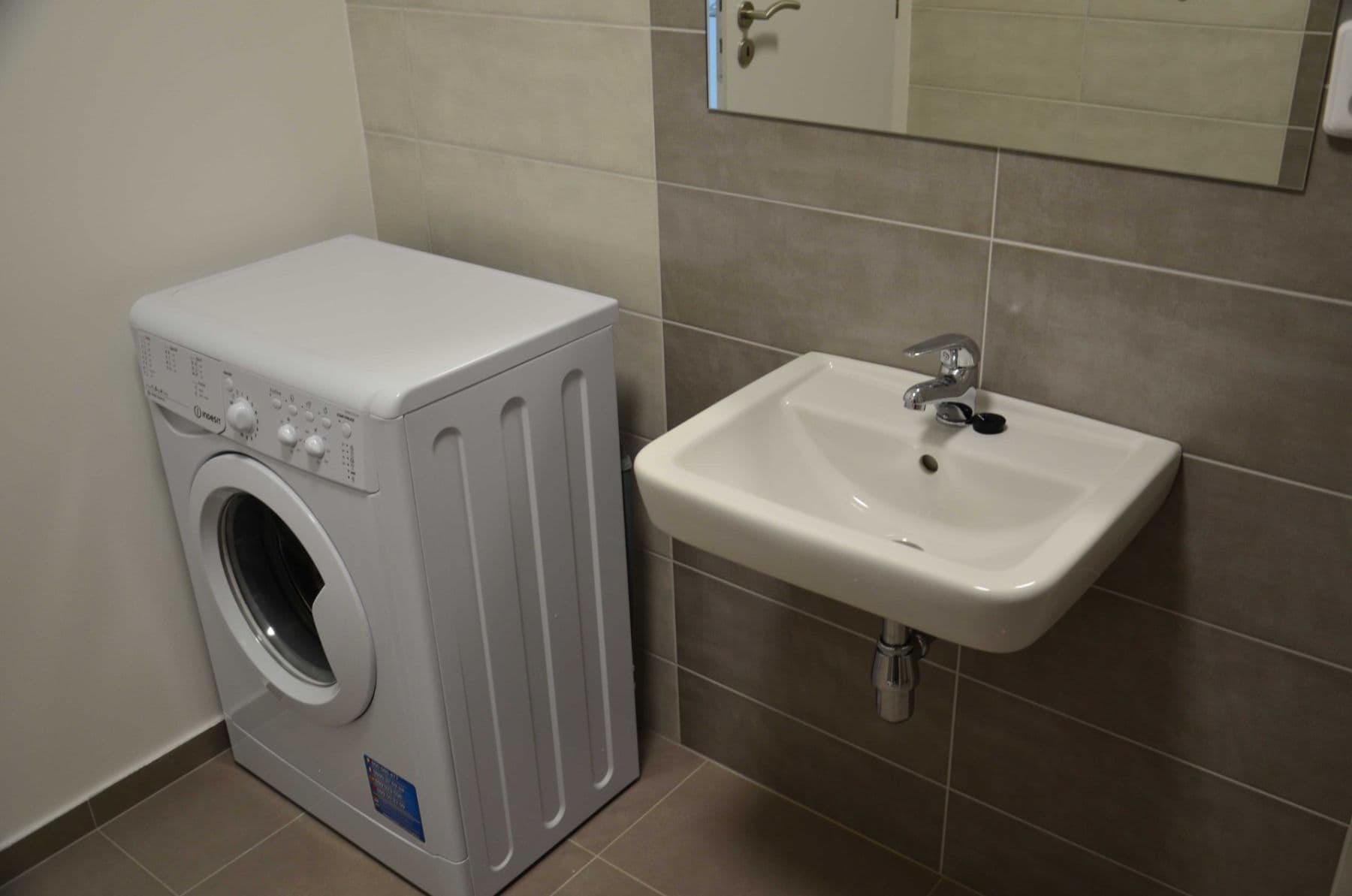 Prenájom bytu 1-izbový 36 m², Šafaříkova, Brno, Jihomoravský kraj Prenájom bytu 1-izbový 36 m², Šafaříkova, Brno, Jihomoravský kraj