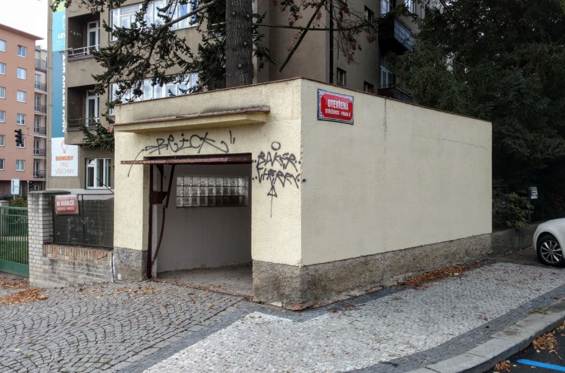 Predaj garáže 24 m², Praha, Praha Predaj garáže 24 m², Praha, Praha