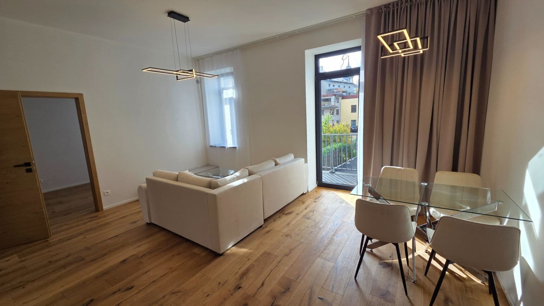 Predaj bytu 3-izbový 68 m², Masarykovo náměstí, Jilemnice, Liberecký kraj Predaj bytu 3-izbový 68 m², Masarykovo náměstí, Jilemnice, Liberecký kraj