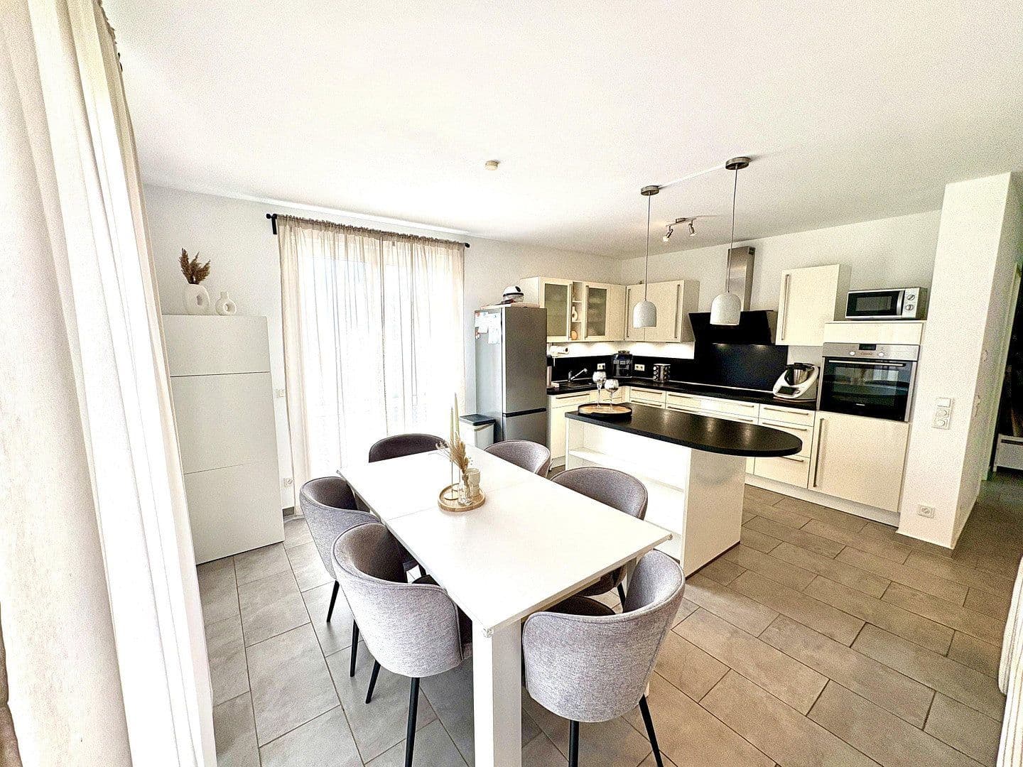 Predaj bytu 3-izbový 88 m², Konz, Porýnie-Falcko Predaj bytu 3-izbový 88 m², Konz, Porýnie-Falcko