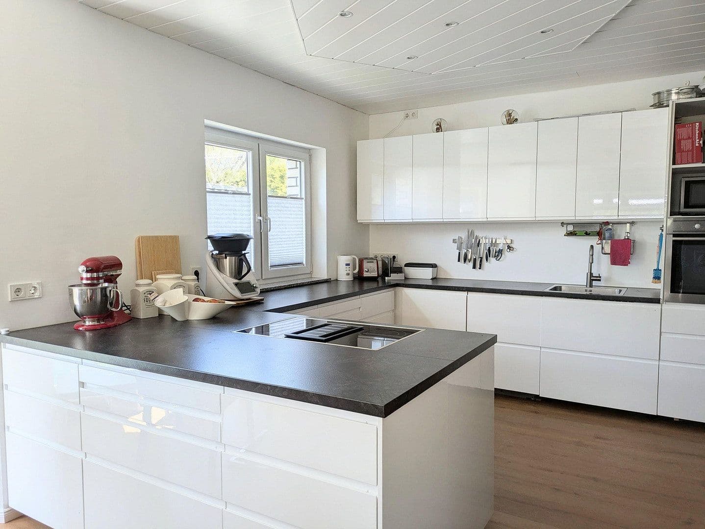Predaj domu 299 m², pozemok 1.077 m², Gummersbach, Severné Porýnie - Westfálsko Predaj domu 299 m², pozemok 1.077 m², Gummersbach, Severné Porýnie - Westfálsko