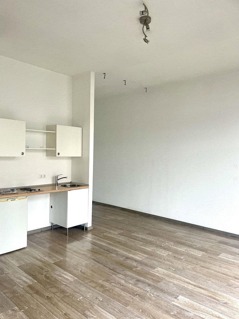 Prenájom bytu 1-izbový 34 m², Heinrich-Hoerle-Straße X, Hürth, Severné Porýnie - Westfálsko Prenájom bytu 1-izbový 34 m², Heinrich-Hoerle-Straße X, Hürth, Severné Porýnie - Westfálsko