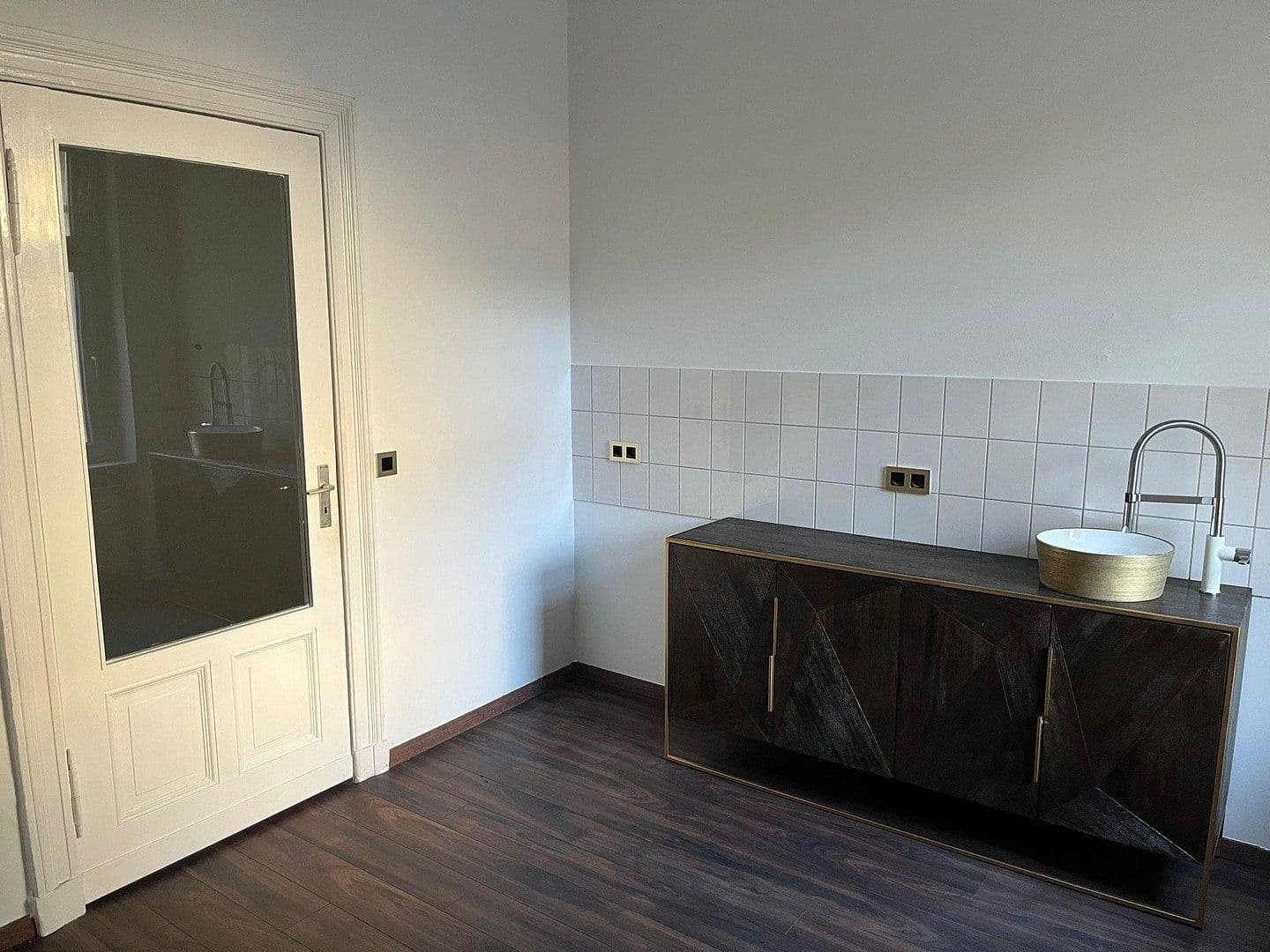 Prenájom kancelárie 90 m², Ahornstraße 6, Berlin, Berlín Prenájom kancelárie 90 m², Ahornstraße 6, Berlin, Berlín