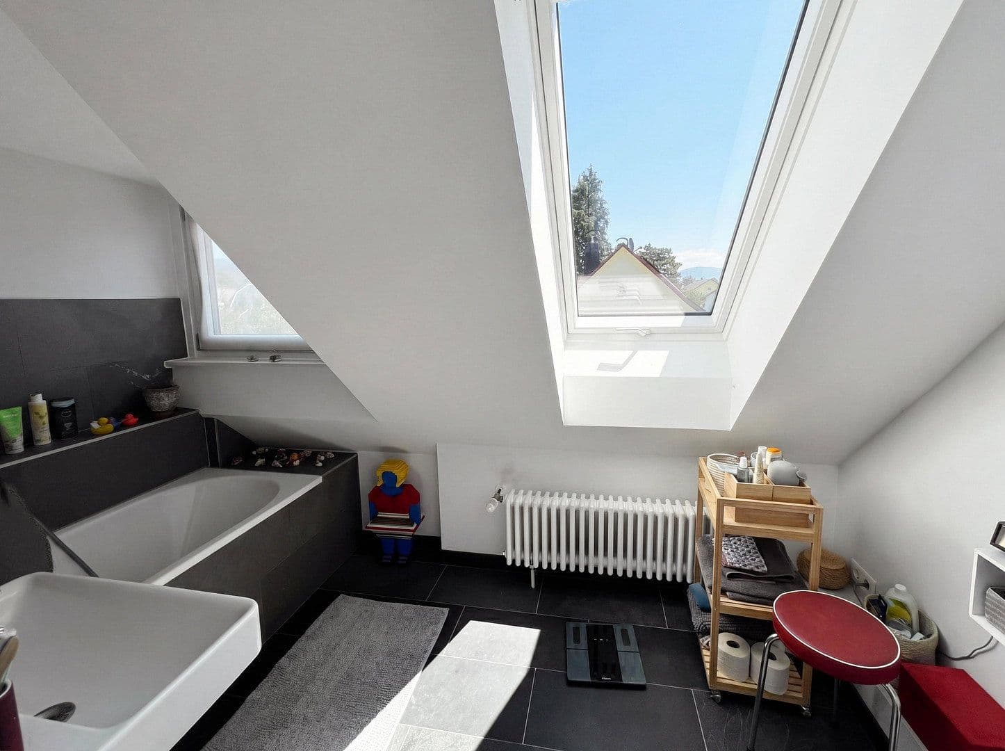 Predaj bytu 4-izbový 101 m², Freiburg, Bádensko-Wurttembersko Predaj bytu 4-izbový 101 m², Freiburg, Bádensko-Wurttembersko