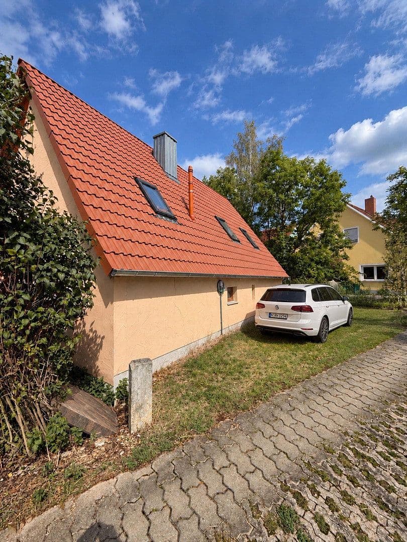 Predaj domu 115 m², pozemok 180 m², Bergstraße 22, Geslau, Bavorsko Predaj domu 115 m², pozemok 180 m², Bergstraße 22, Geslau, Bavorsko