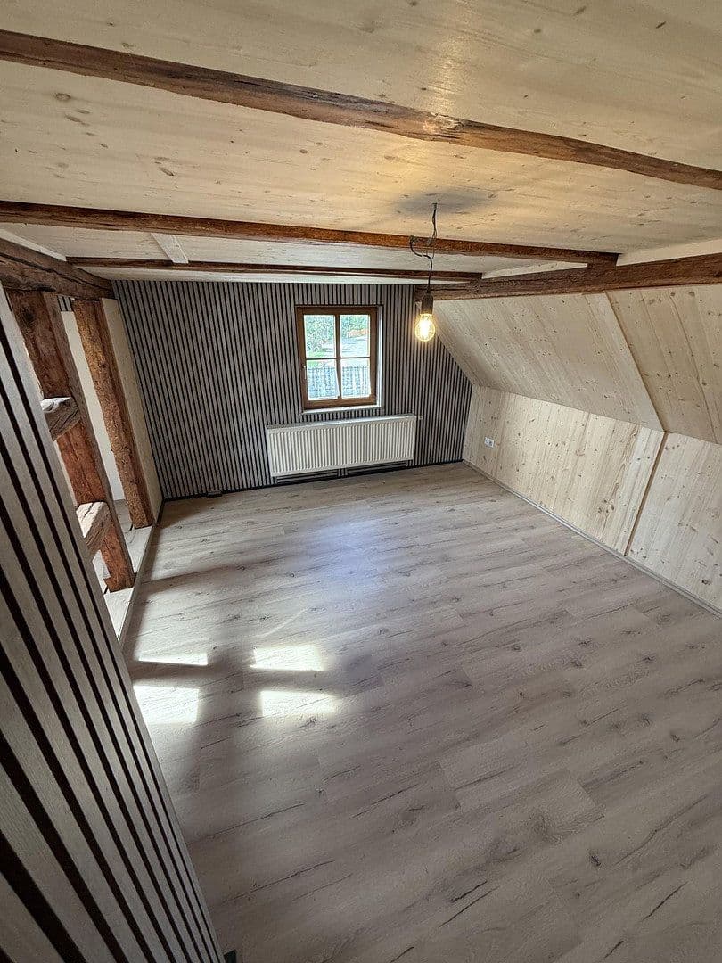 Predaj domu 115 m², pozemok 180 m², Bergstraße 22, Geslau, Bavorsko Predaj domu 115 m², pozemok 180 m², Bergstraße 22, Geslau, Bavorsko