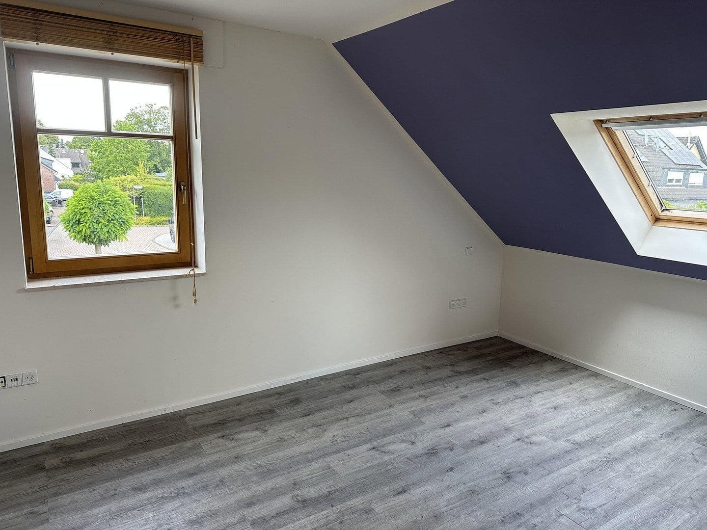 Predaj domu 153 m², pozemok 418 m², Leichlingen, Severné Porýnie - Westfálsko Predaj domu 153 m², pozemok 418 m², Leichlingen, Severné Porýnie - Westfálsko