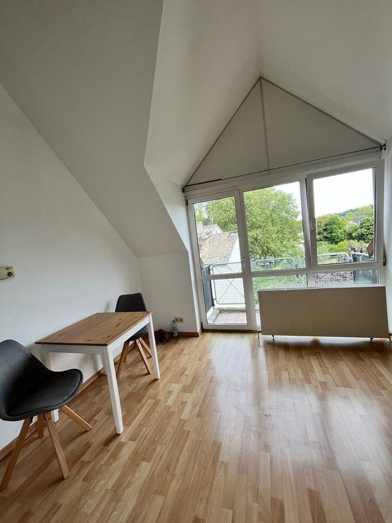 Prenájom bytu 2-izbový 45 m², Lahnstein, Porýnie-Falcko Prenájom bytu 2-izbový 45 m², Lahnstein, Porýnie-Falcko