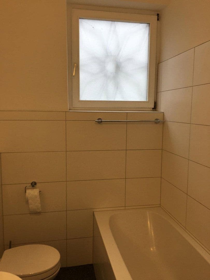 Predaj domu 879 m², pozemok 747 m², Frankenthal, Porýnie-Falcko Predaj domu 879 m², pozemok 747 m², Frankenthal, Porýnie-Falcko