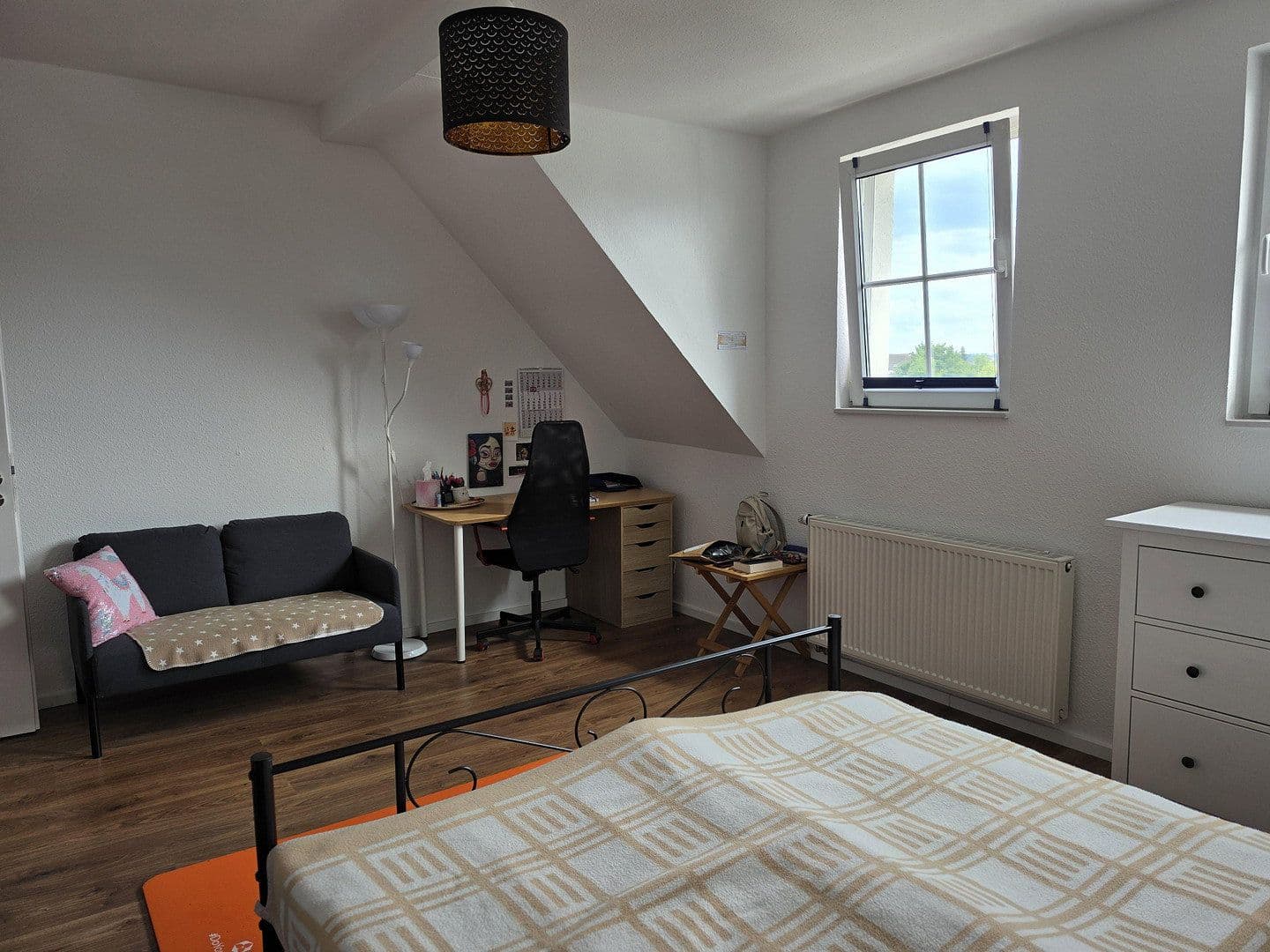 Prenájom bytu 4-izbový 104 m², Weierstraße 12a, Siegburg, Severné Porýnie - Westfálsko Prenájom bytu 4-izbový 104 m², Weierstraße 12a, Siegburg, Severné Porýnie - Westfálsko