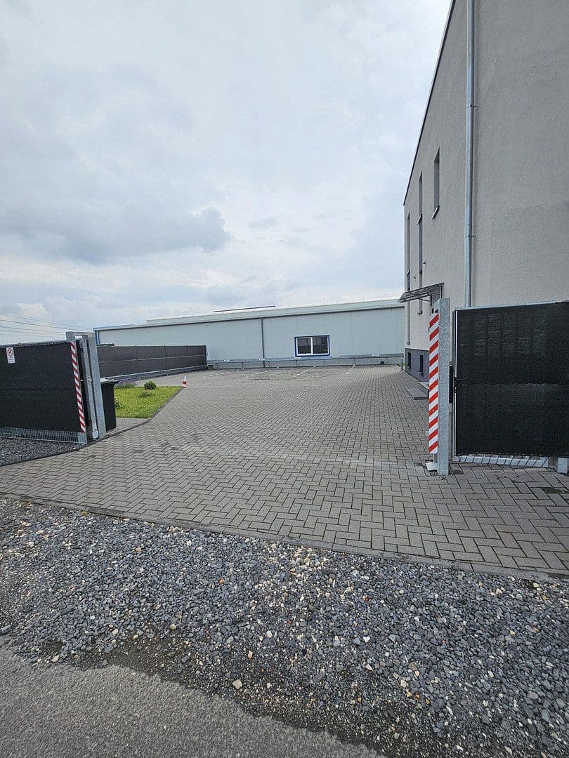 Prenájom kancelárie 74 m², Lintgesfuhr 29a, Bornheim, Severné Porýnie - Westfálsko Prenájom kancelárie 74 m², Lintgesfuhr 29a, Bornheim, Severné Porýnie - Westfálsko