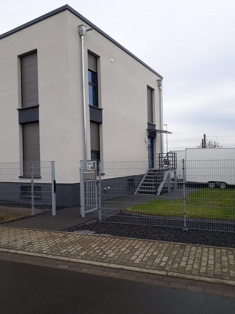 Prenájom kancelárie 74 m², Lintgesfuhr 29a, Bornheim, Severné Porýnie - Westfálsko Prenájom kancelárie 74 m², Lintgesfuhr 29a, Bornheim, Severné Porýnie - Westfálsko