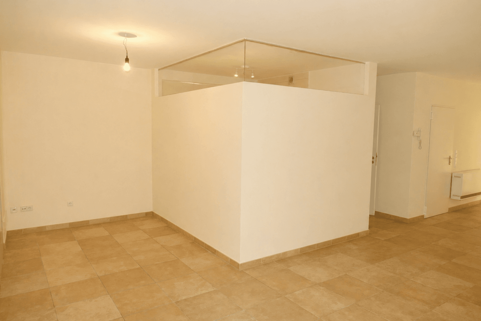 Predaj bytu 4-izbový 104 m², Kirchheim am Ries, Bádensko-Wurttembersko Predaj bytu 4-izbový 104 m², Kirchheim am Ries, Bádensko-Wurttembersko