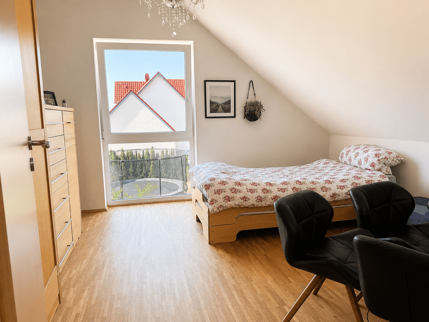 Predaj domu 168 m², pozemok 676 m², Glockenbecherring 28, Obertraubling, Bavorsko Predaj domu 168 m², pozemok 676 m², Glockenbecherring 28, Obertraubling, Bavorsko