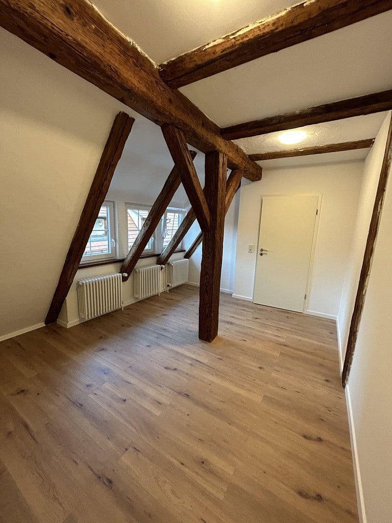 Predaj domu 385 m², pozemok 346 m², Tübingen, Bádensko-Wurttembersko Predaj domu 385 m², pozemok 346 m², Tübingen, Bádensko-Wurttembersko