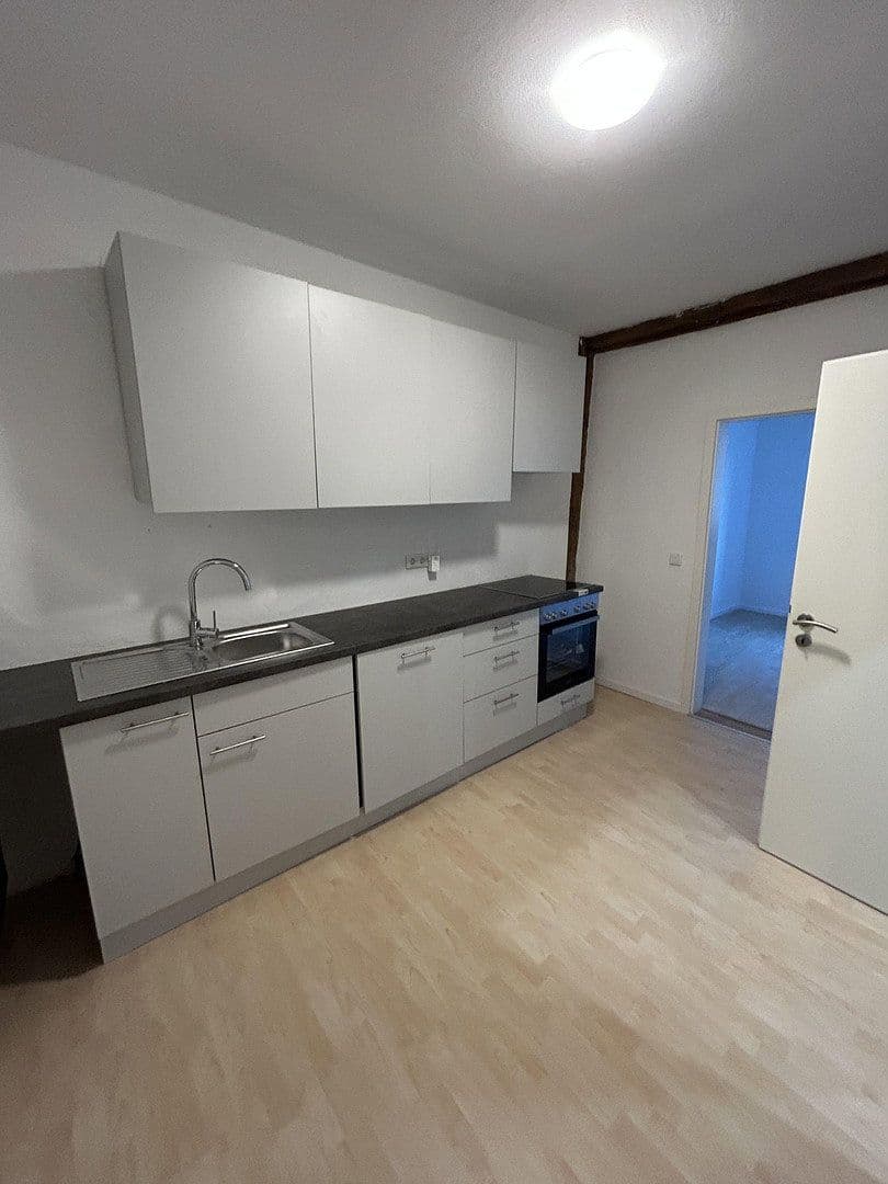 Predaj domu 385 m², pozemok 346 m², Tübingen, Bádensko-Wurttembersko Predaj domu 385 m², pozemok 346 m², Tübingen, Bádensko-Wurttembersko