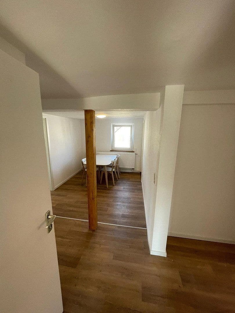 Predaj domu 385 m², pozemok 346 m², Tübingen, Bádensko-Wurttembersko Predaj domu 385 m², pozemok 346 m², Tübingen, Bádensko-Wurttembersko