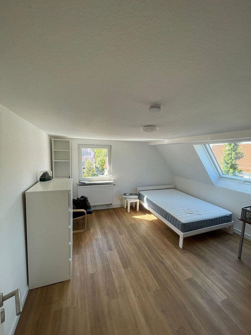 Predaj domu 385 m², pozemok 346 m², Tübingen, Bádensko-Wurttembersko Predaj domu 385 m², pozemok 346 m², Tübingen, Bádensko-Wurttembersko