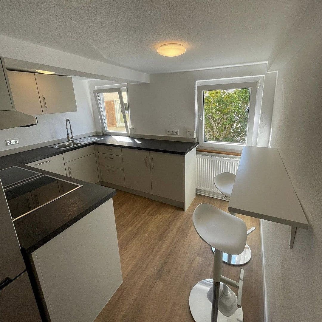 Predaj domu 385 m², pozemok 346 m², Tübingen, Bádensko-Wurttembersko Predaj domu 385 m², pozemok 346 m², Tübingen, Bádensko-Wurttembersko