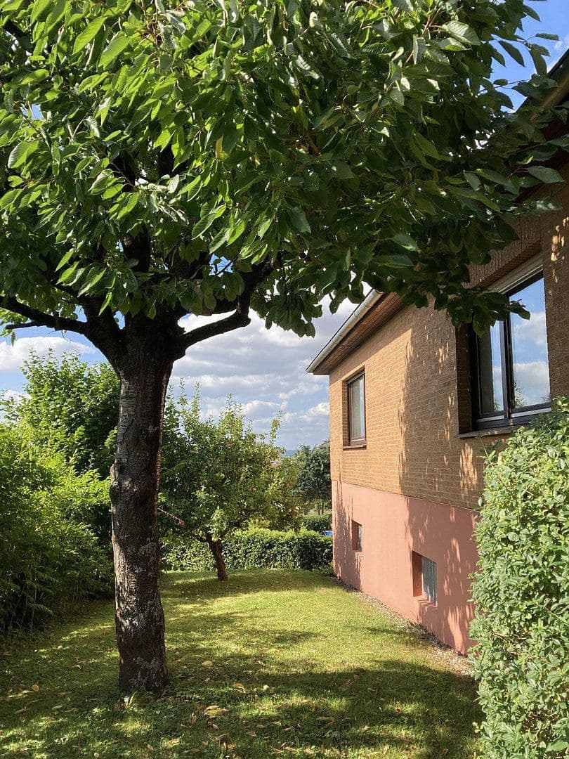 Predaj domu 128 m², pozemok 885 m², Northeim, Dolné Sasko Predaj domu 128 m², pozemok 885 m², Northeim, Dolné Sasko
