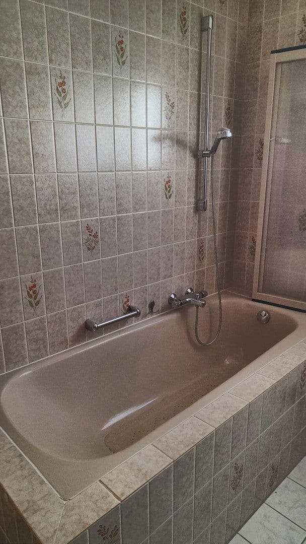 Predaj domu 128 m², pozemok 885 m², Northeim, Dolné Sasko Predaj domu 128 m², pozemok 885 m², Northeim, Dolné Sasko