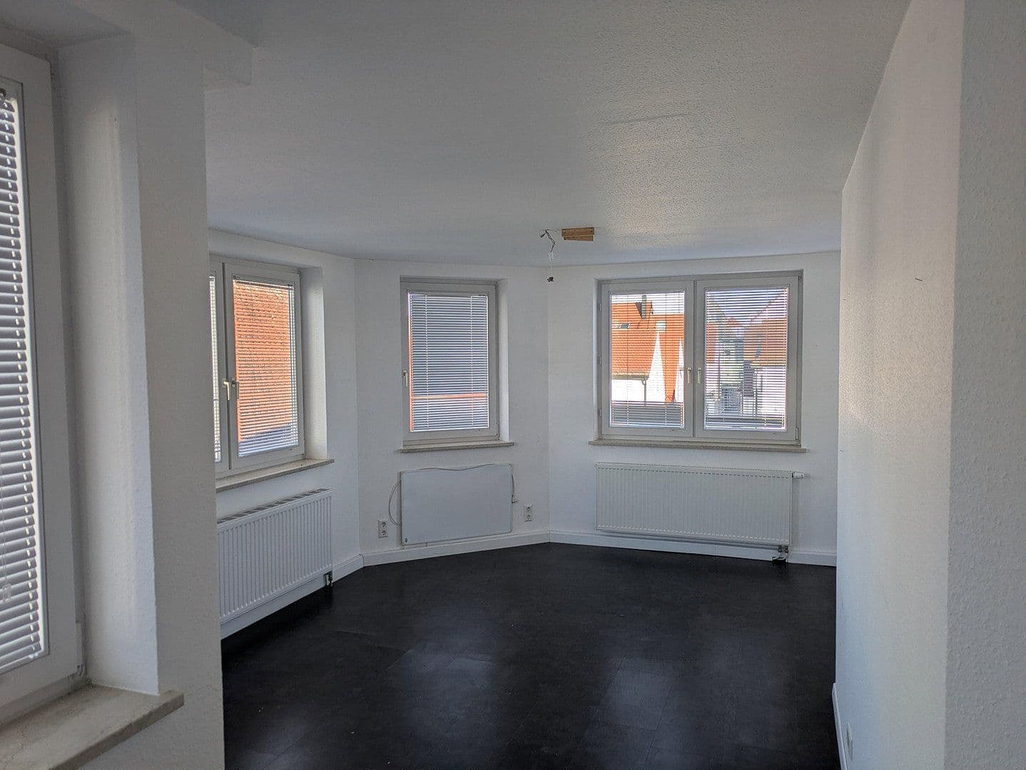 Prenájom kancelárie 189 m², Bürgermeister-Landmann-Platz 9, Günzburg, Bavorsko Prenájom kancelárie 189 m², Bürgermeister-Landmann-Platz 9, Günzburg, Bavorsko