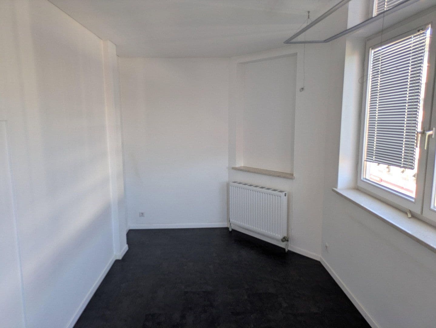 Prenájom kancelárie 189 m², Bürgermeister-Landmann-Platz 9, Günzburg, Bavorsko Prenájom kancelárie 189 m², Bürgermeister-Landmann-Platz 9, Günzburg, Bavorsko