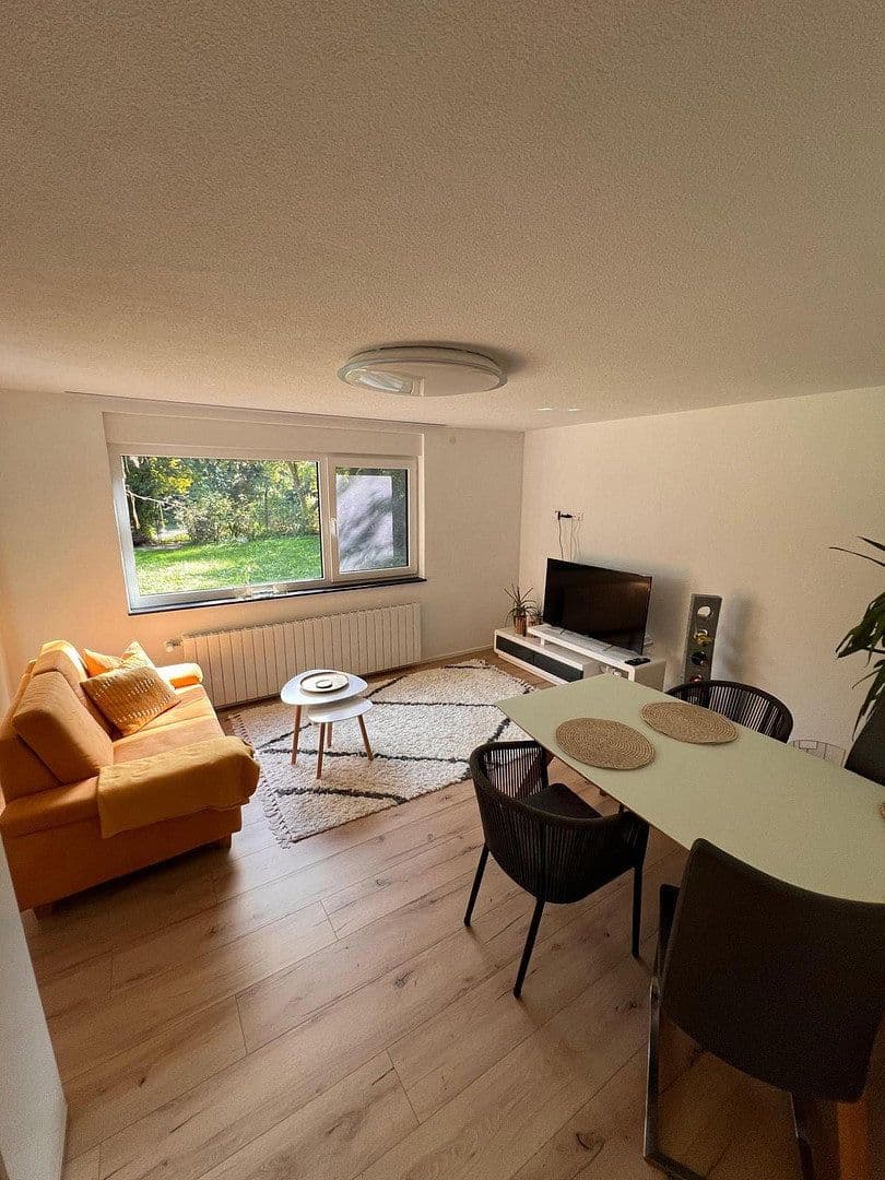 Predaj domu 260 m², pozemok 1.150 m², Tuttlingen, Bádensko-Wurttembersko Predaj domu 260 m², pozemok 1.150 m², Tuttlingen, Bádensko-Wurttembersko