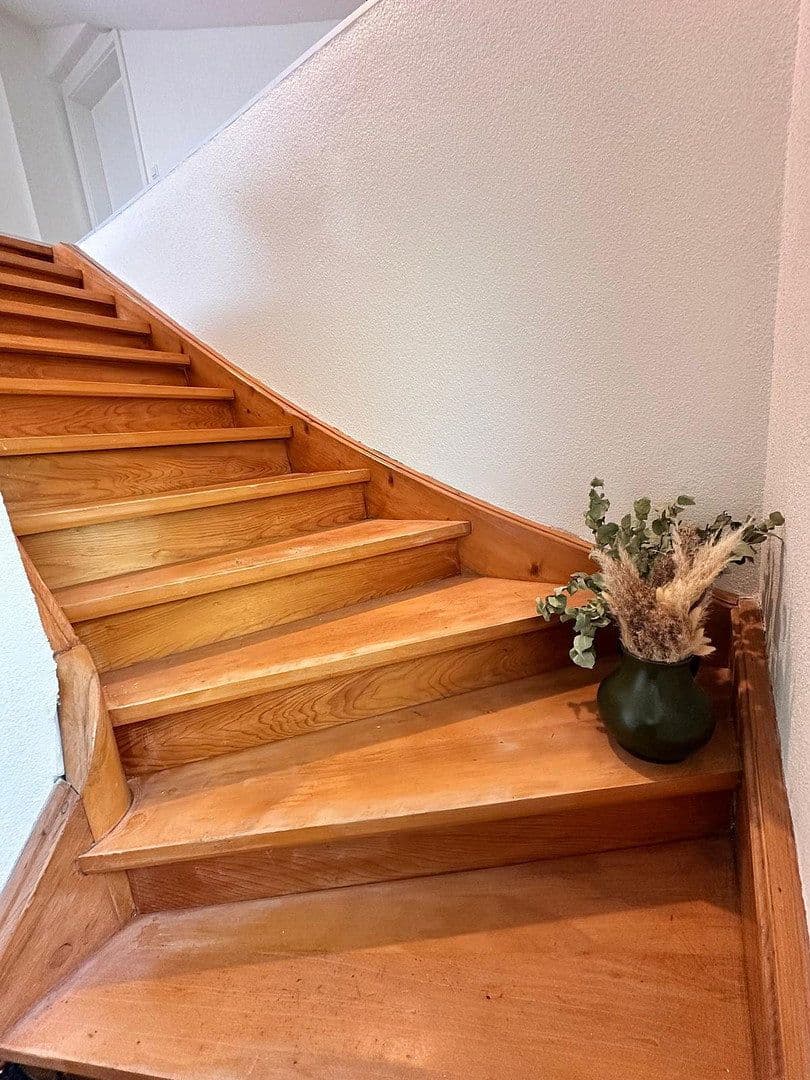Predaj domu 260 m², pozemok 1.150 m², Tuttlingen, Bádensko-Wurttembersko Predaj domu 260 m², pozemok 1.150 m², Tuttlingen, Bádensko-Wurttembersko