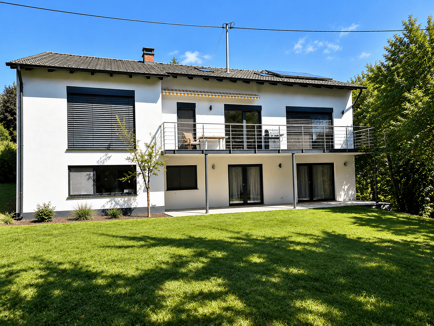 Predaj domu 260 m², pozemok 1.150 m², Tuttlingen, Bádensko-Wurttembersko Predaj domu 260 m², pozemok 1.150 m², Tuttlingen, Bádensko-Wurttembersko