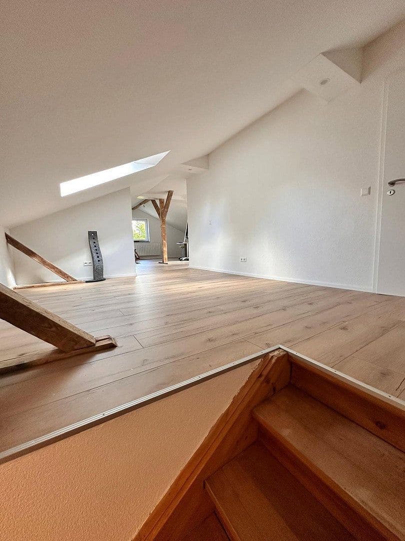 Predaj domu 260 m², pozemok 1.150 m², Tuttlingen, Bádensko-Wurttembersko Predaj domu 260 m², pozemok 1.150 m², Tuttlingen, Bádensko-Wurttembersko