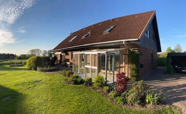 Predaj domu 180 m², pozemok 804 m², Dorfstraße 81b, Tangstedt, Šlezvicko-Holštajnsko Predaj domu 180 m², pozemok 804 m², Dorfstraße 81b, Tangstedt, Šlezvicko-Holštajnsko