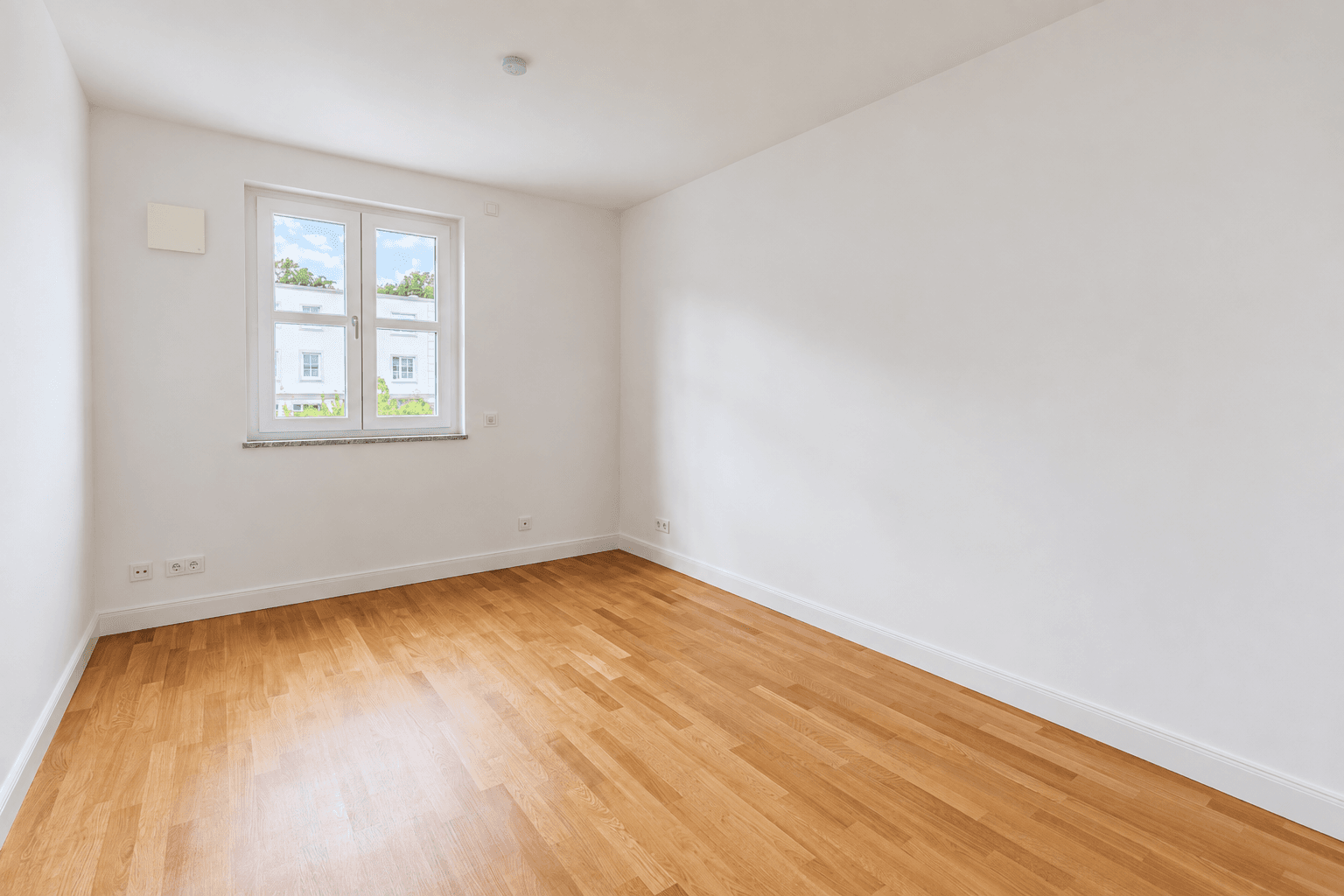 Predaj domu 175 m², pozemok 432 m², Potsdam, Brandenbursko Predaj domu 175 m², pozemok 432 m², Potsdam, Brandenbursko
