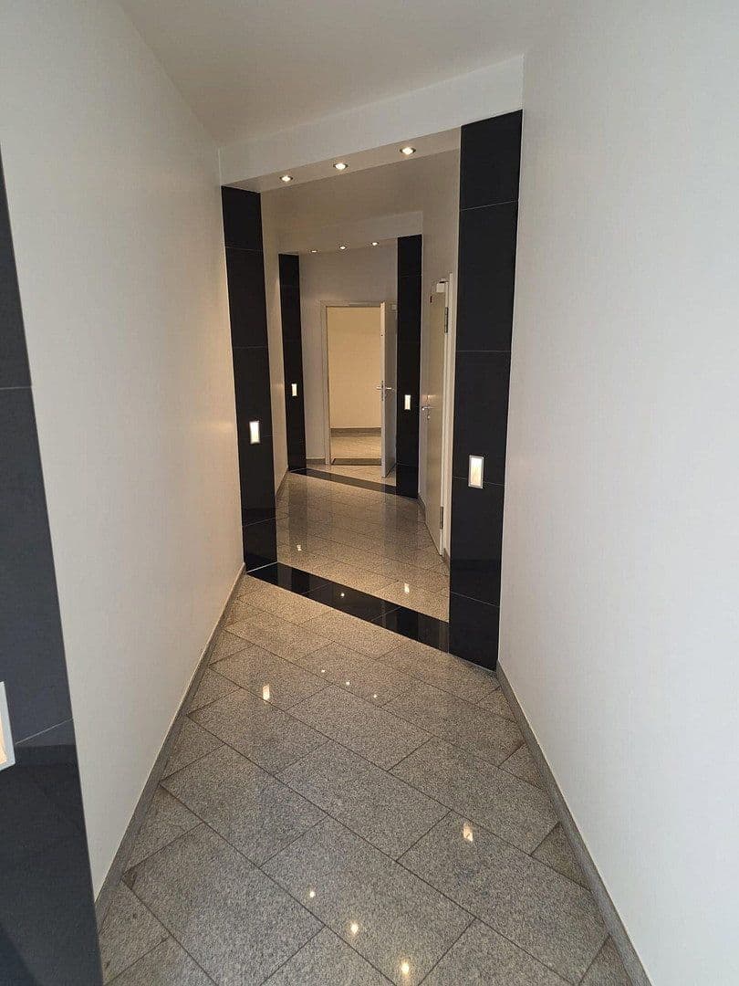 Predaj bytu 3-izbový 130 m², Wiesbaden Sonnenberg, Hesensko Predaj bytu 3-izbový 130 m², Wiesbaden Sonnenberg, Hesensko
