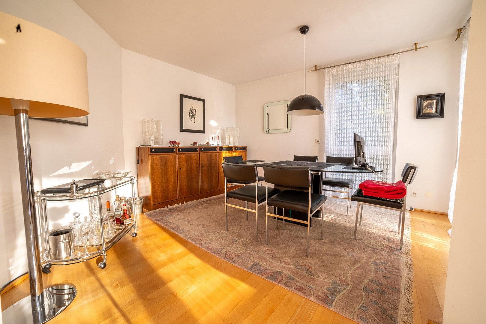 Predaj bytu 3-izbový 130 m², Wiesbaden Sonnenberg, Hesensko Predaj bytu 3-izbový 130 m², Wiesbaden Sonnenberg, Hesensko