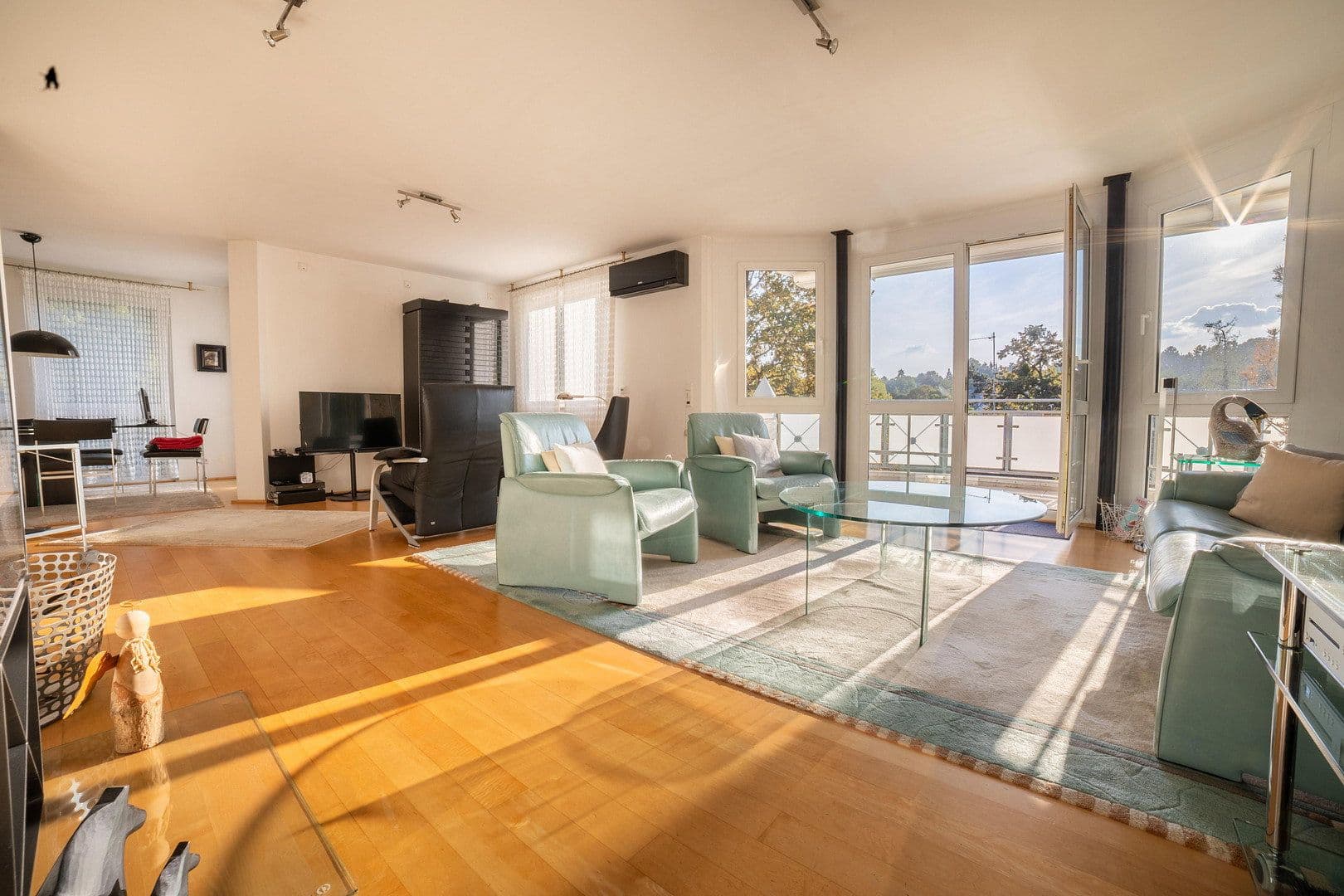 Predaj bytu 3-izbový 130 m², Wiesbaden Sonnenberg, Hesensko Predaj bytu 3-izbový 130 m², Wiesbaden Sonnenberg, Hesensko