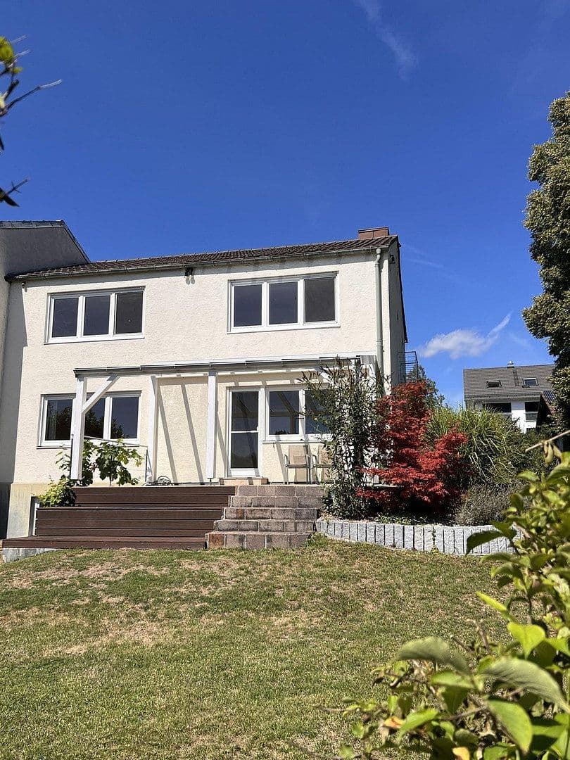 Predaj domu 150 m², pozemok 653 m², Haidlinger Weg 8, Grafing, Bavorsko Predaj domu 150 m², pozemok 653 m², Haidlinger Weg 8, Grafing, Bavorsko