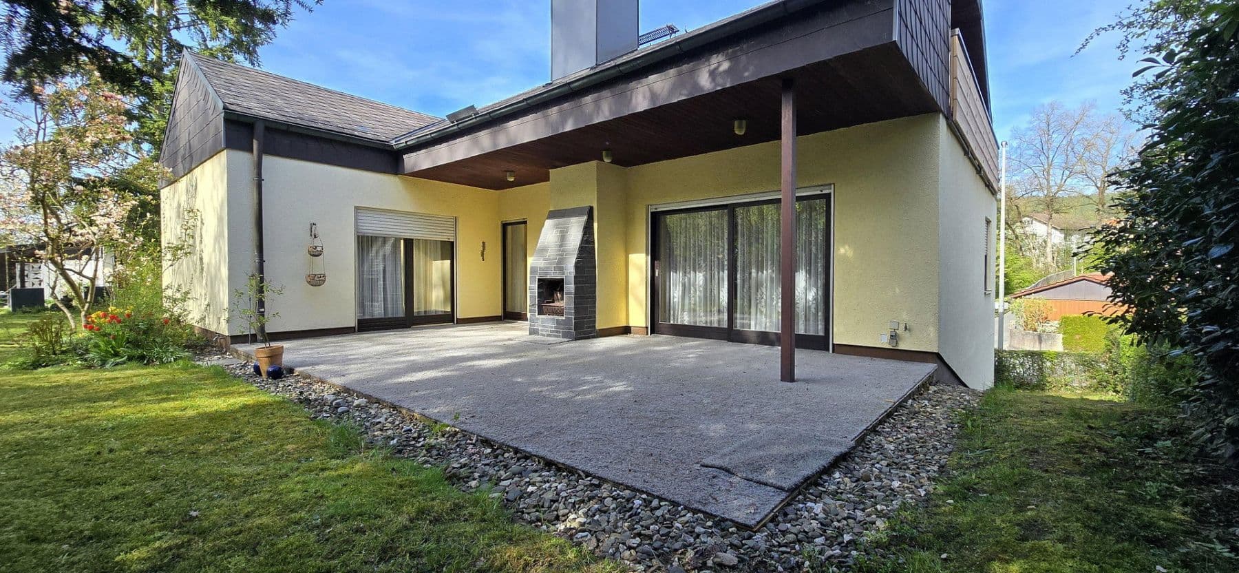 Predaj domu 258 m², pozemok 900 m², Kulmbach, Bavorsko Predaj domu 258 m², pozemok 900 m², Kulmbach, Bavorsko