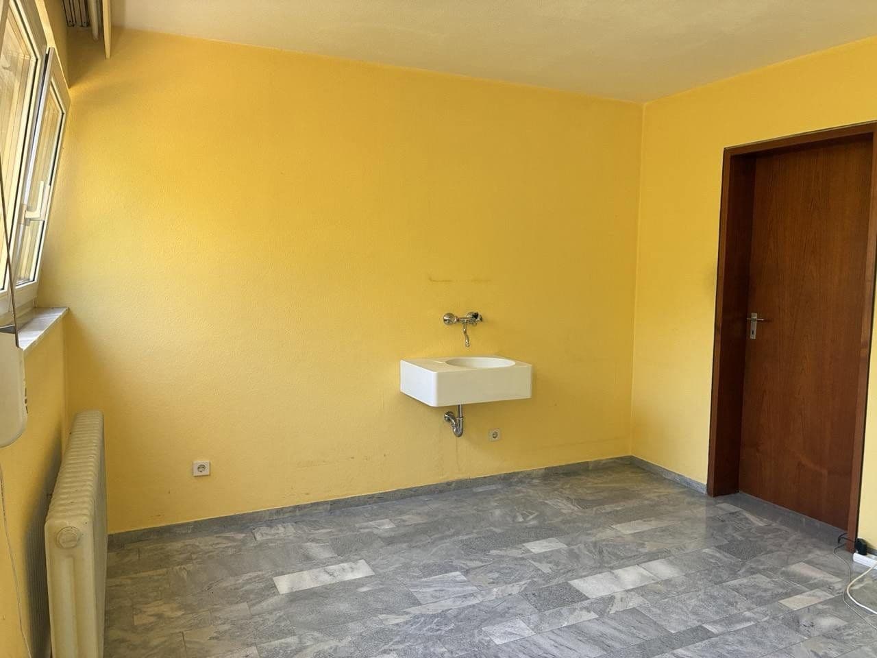 Predaj domu 140 m², pozemok 378 m², Waiblingen, Bádensko-Wurttembersko Predaj domu 140 m², pozemok 378 m², Waiblingen, Bádensko-Wurttembersko