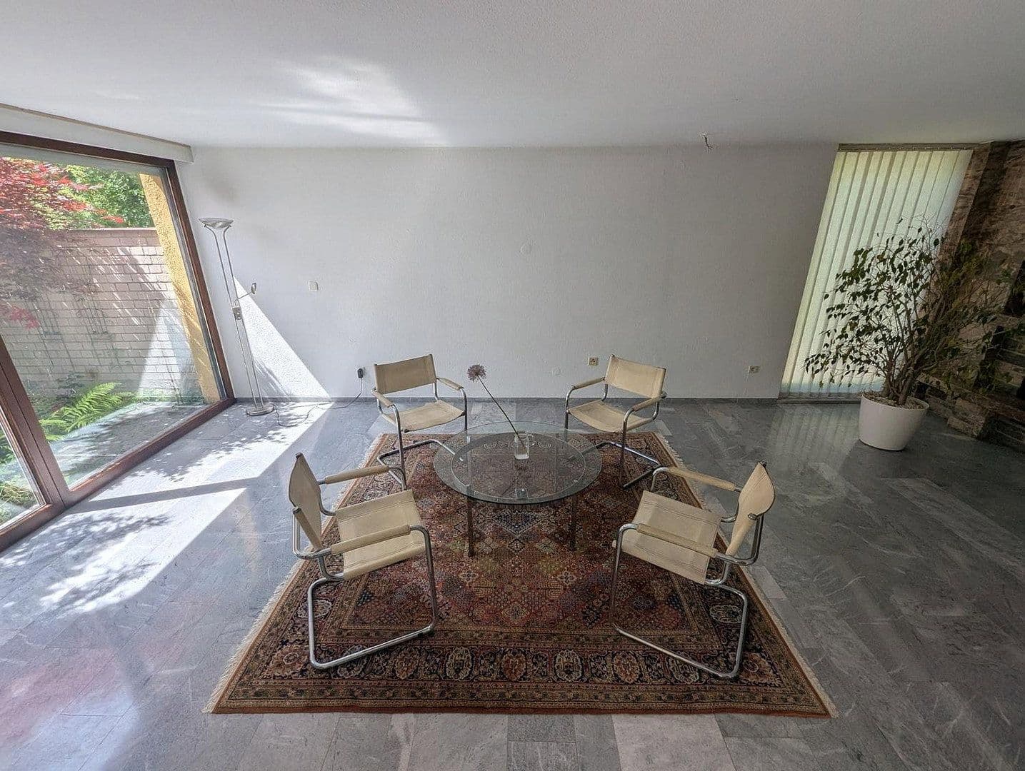 Predaj domu 140 m², pozemok 378 m², Waiblingen, Bádensko-Wurttembersko Predaj domu 140 m², pozemok 378 m², Waiblingen, Bádensko-Wurttembersko