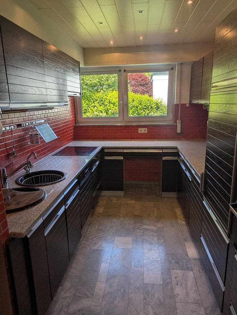 Predaj domu 140 m², pozemok 378 m², Waiblingen, Bádensko-Wurttembersko Predaj domu 140 m², pozemok 378 m², Waiblingen, Bádensko-Wurttembersko