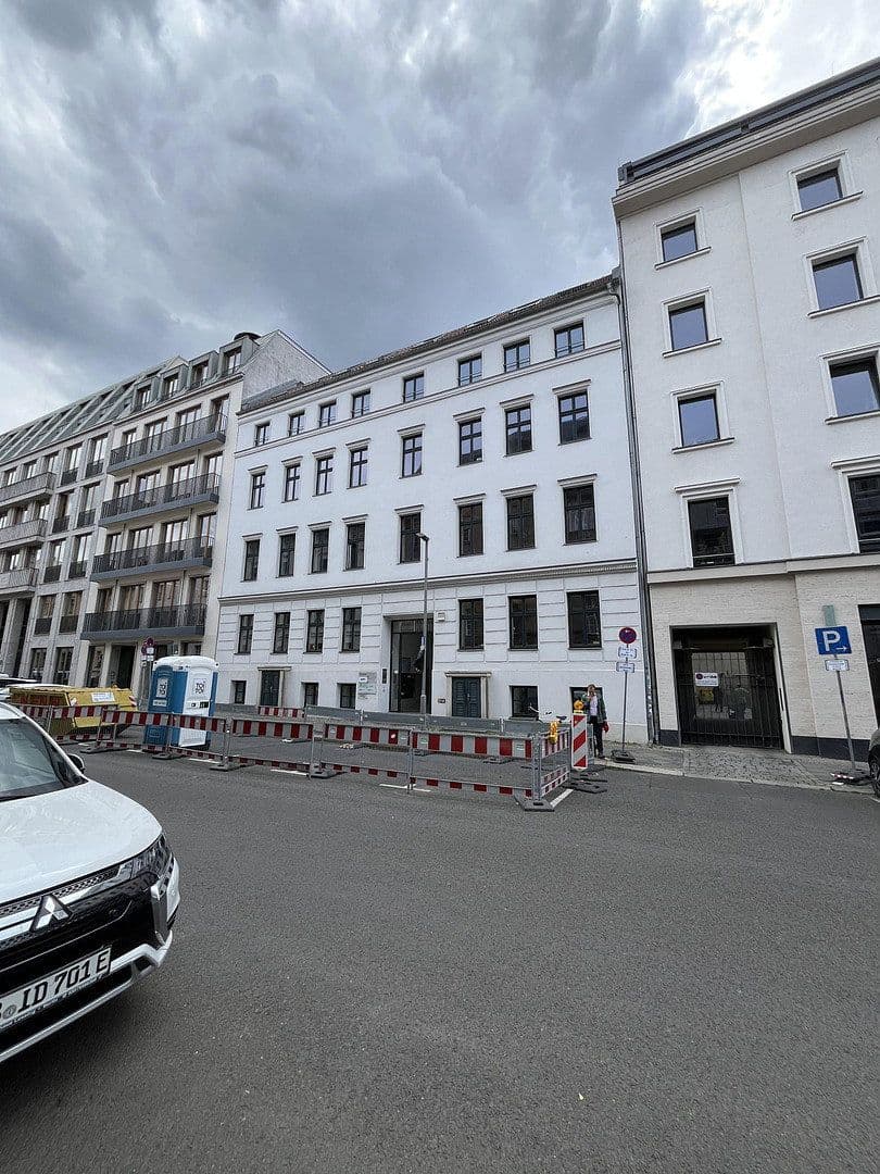 Prenájom kancelárie 83 m², Schumannstraße 5, Berlin-Mitte, Berlín Prenájom kancelárie 83 m², Schumannstraße 5, Berlin-Mitte, Berlín