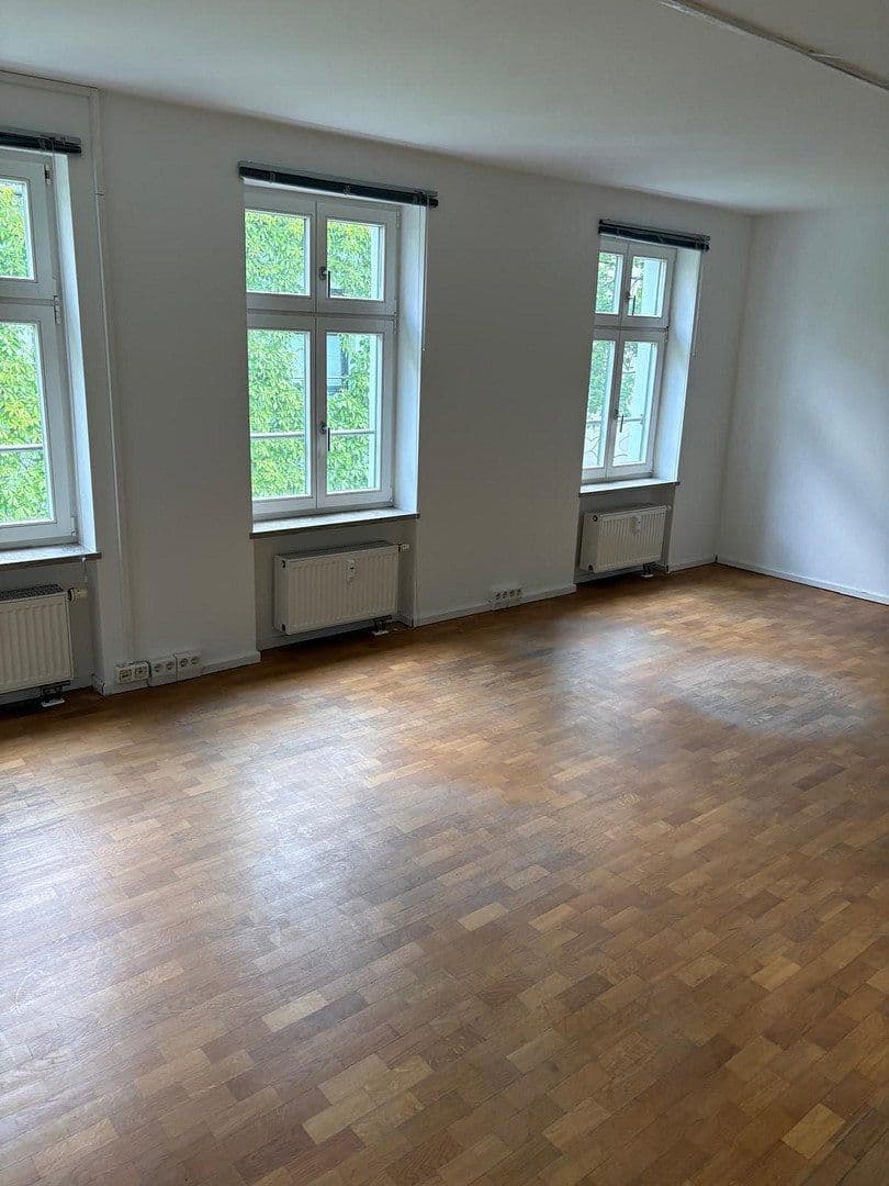 Prenájom kancelárie 83 m², Schumannstraße 5, Berlin-Mitte, Berlín Prenájom kancelárie 83 m², Schumannstraße 5, Berlin-Mitte, Berlín