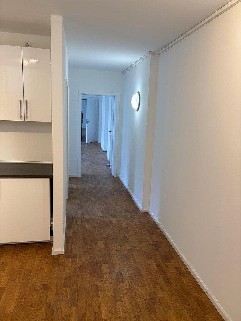 Prenájom kancelárie 83 m², Schumannstraße 5, Berlin-Mitte, Berlín Prenájom kancelárie 83 m², Schumannstraße 5, Berlin-Mitte, Berlín