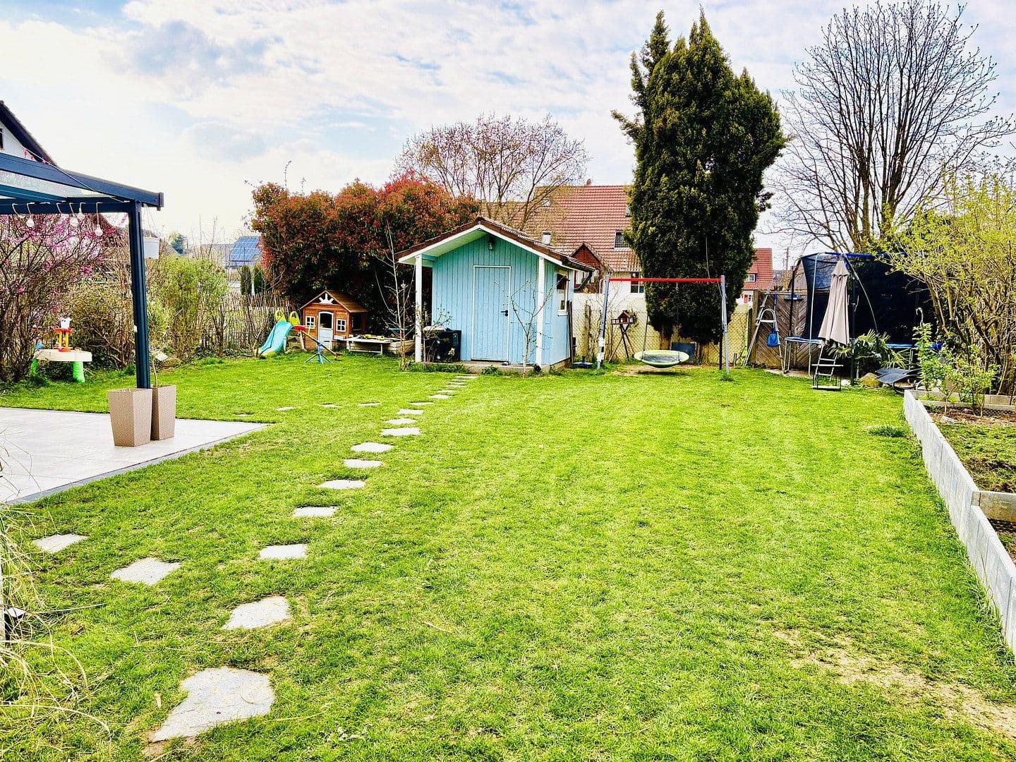 Predaj domu 184 m², pozemok 423 m², St. Georg-Str.4A, Eschbach, Bádensko-Wurttembersko Predaj domu 184 m², pozemok 423 m², St. Georg-Str.4A, Eschbach, Bádensko-Wurttembersko