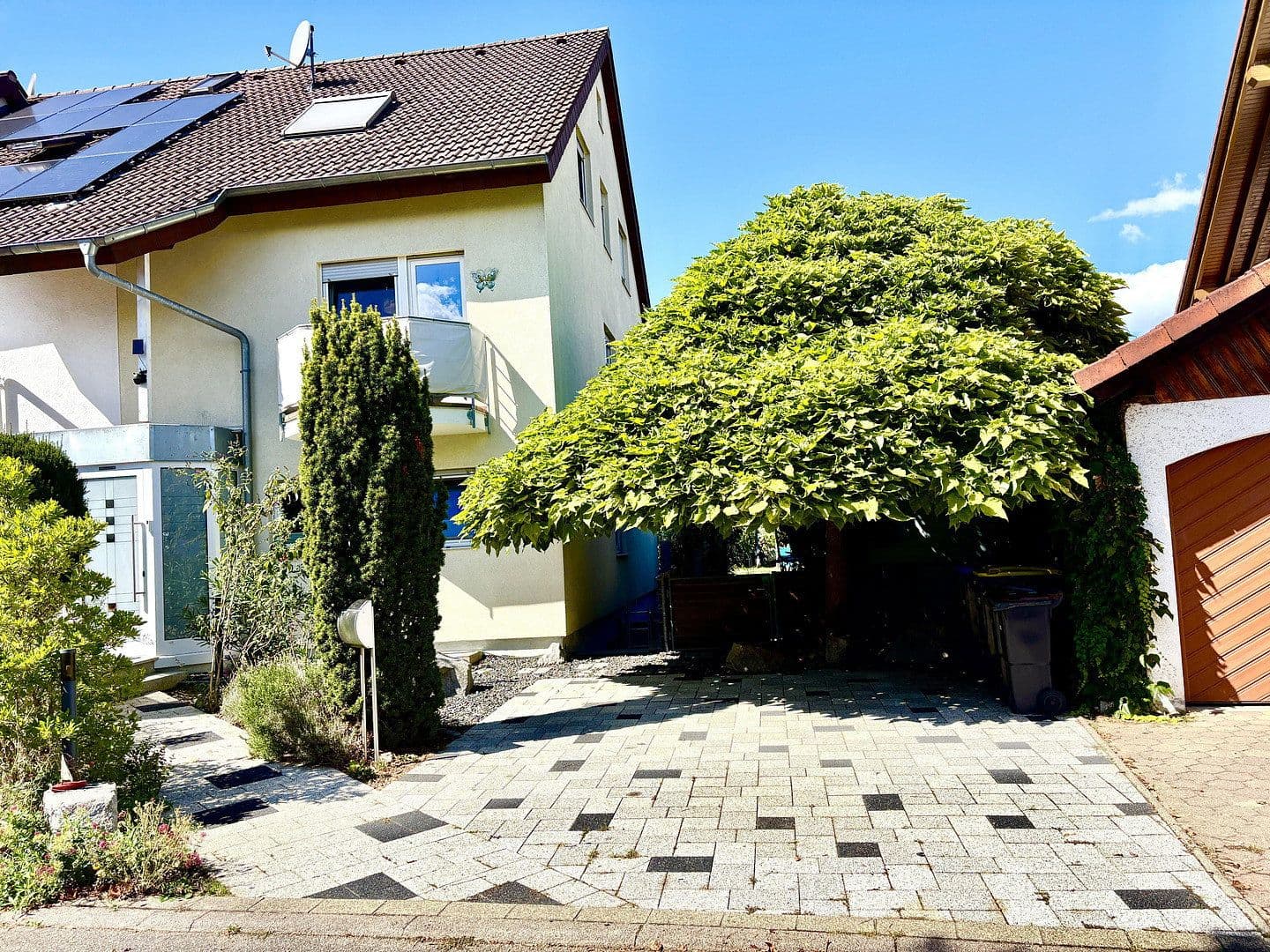 Predaj domu 184 m², pozemok 423 m², St. Georg-Str.4A, Eschbach, Bádensko-Wurttembersko Predaj domu 184 m², pozemok 423 m², St. Georg-Str.4A, Eschbach, Bádensko-Wurttembersko