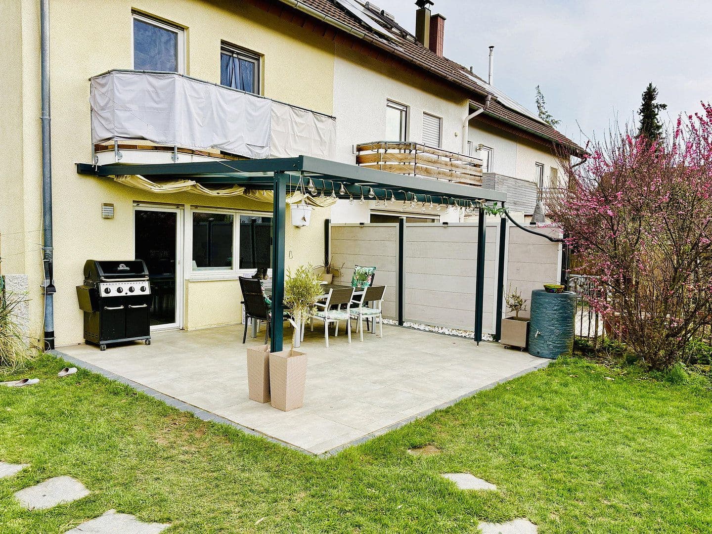 Predaj domu 184 m², pozemok 423 m², St. Georg-Str.4A, Eschbach, Bádensko-Wurttembersko Predaj domu 184 m², pozemok 423 m², St. Georg-Str.4A, Eschbach, Bádensko-Wurttembersko