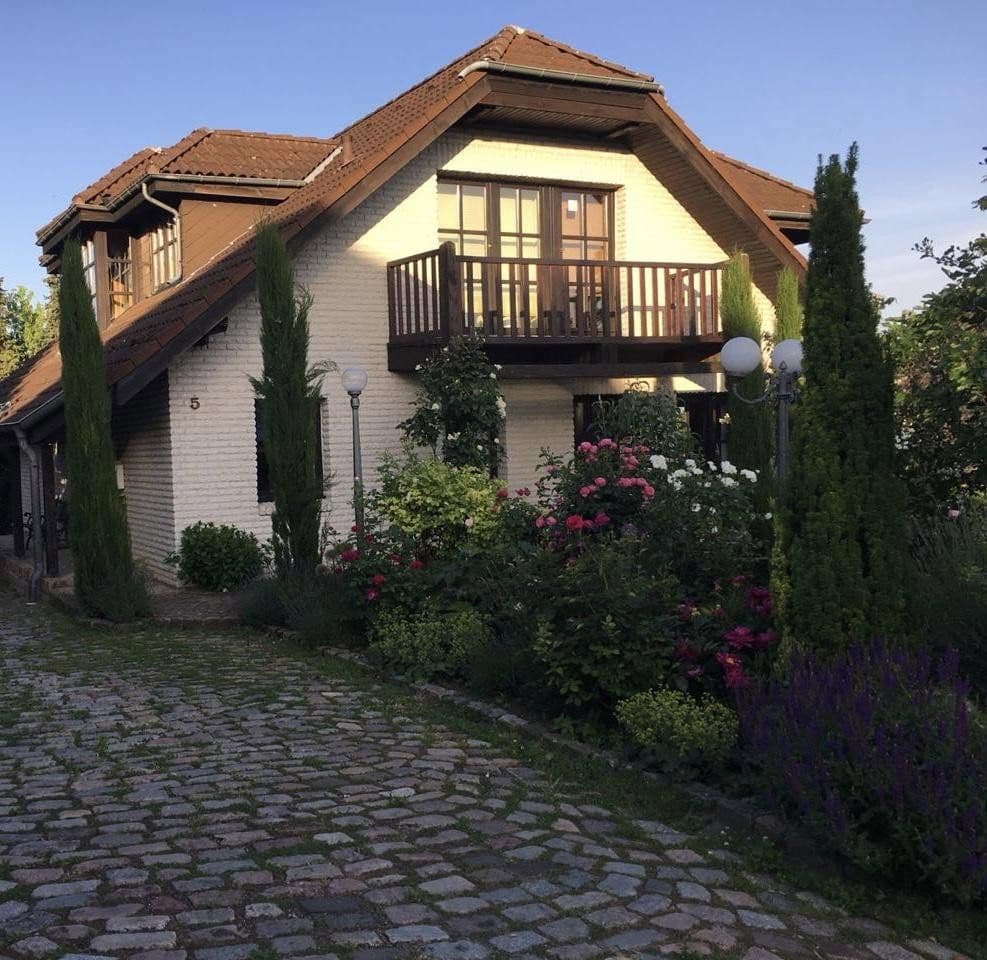 Predaj domu 213 m², pozemok 720 m², Partenheim, Porýnie-Falcko Predaj domu 213 m², pozemok 720 m², Partenheim, Porýnie-Falcko
