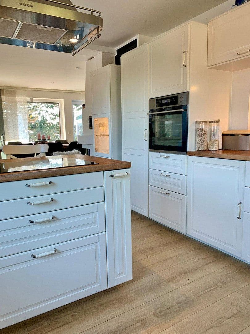 Predaj domu 165 m², pozemok 576 m², Garbsen, Dolné Sasko Predaj domu 165 m², pozemok 576 m², Garbsen, Dolné Sasko